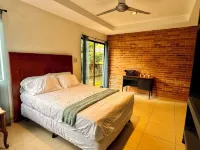 4-bedroom Beautiful & Spacious house near everything!