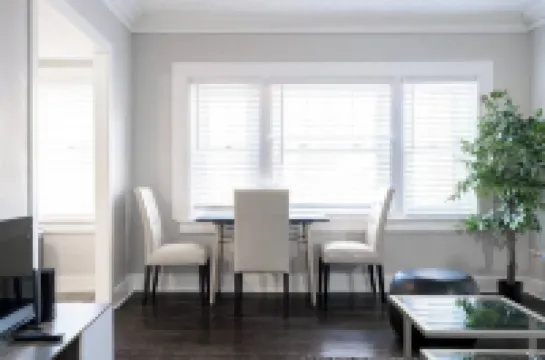 Sunny/Quiet/1 Bedroom/Entire Unit