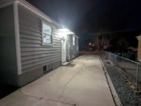 Charming 3-bedroom private basement apartment with WiFi, AC in enchanting Ogden.