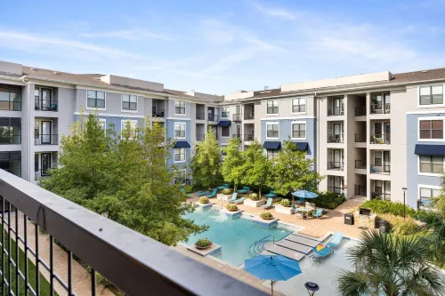 Cozy 1-BR Haven w/King Bed, Sofa Bed, Pool, Gym in Prime Frisco
