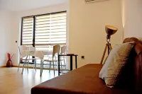 Apartment 4 City Sights and Beach