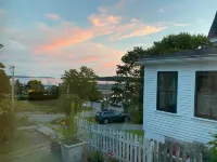 Charming Spacious 2-bed Duplex, Water View in beautiful Stonington with AC, WiFi Hotels in Stonington