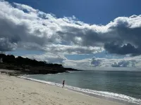 Belle Maison de Vacances à 5min à Pieds de la Plage Hotels in Combrit