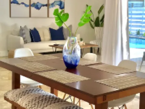 Kendall Keys Oasis Entire Dream Home with HEATED Pool, Theater & Arcade Hotels in The Hammocks