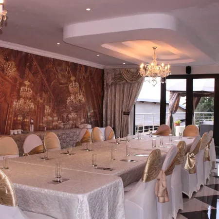 Leonardos Guesthouse