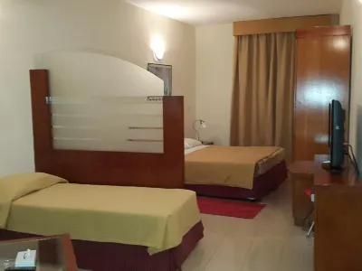 Al Raien Hotel Apartment Hotel di 