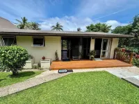 Lovely townhome with ocean views and lush gardens with free WiFi in Korotogo Hotels in Korotogo