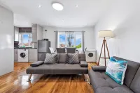 Bright Modern 4BR|2BA Gem in Wembley / Harrow - Perfect for Families - Sleeps 8