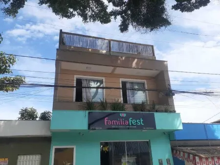 Flat com 2 Quartos, Aconchegante a Poucos Minutos da Praia