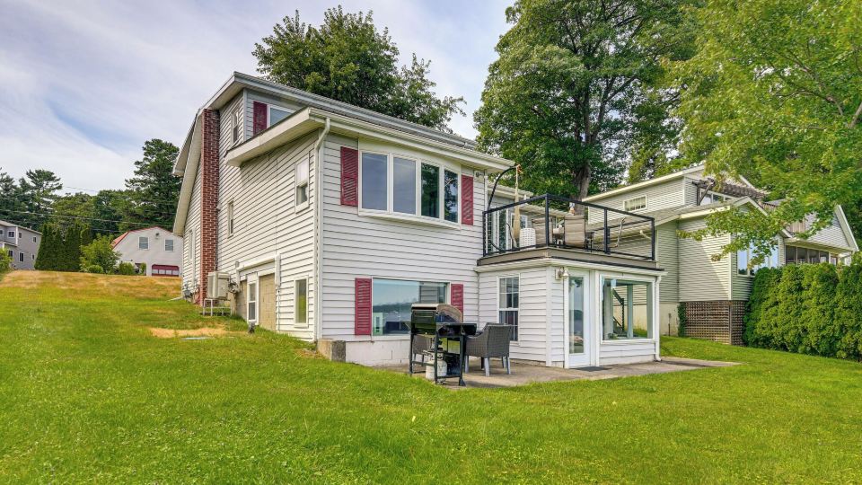Swim, Boat & Explore! Lake Champlain Retreat!