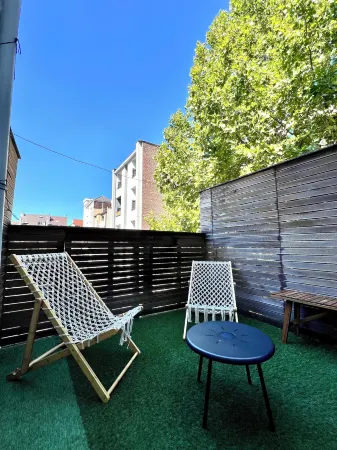 Cozy Apartment for 9 Guests Brussels Midi Station Отели рядом с достопримечательностью «Парк режьёналь де ла Пед»