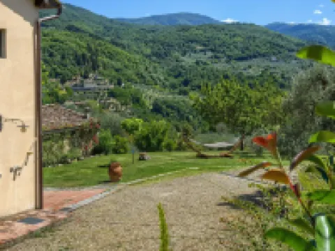 Villa with private swimming pool on the Florentine hills 25 Km from Florence Hotels in Pelago