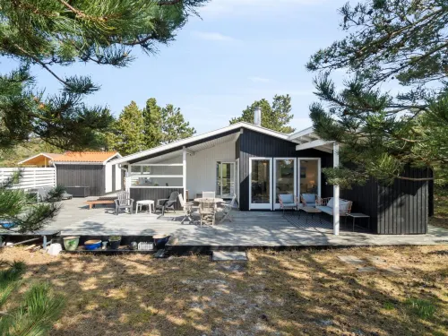 "Galt" - 200m from the Sea