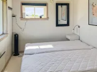 "Carlie" - 2.8km from the Sea