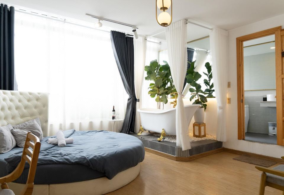 Amigo Luxury Palace 로비