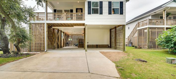 Kill Devil Hills Retreat w/ Gas Grill & Deck! Ξενοδοχεία στην πόλη Kill Devil Hills