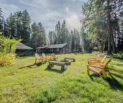 Spotted Bear Cabin For 6