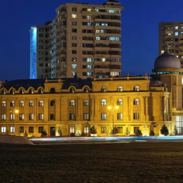 The Central Point Hotel Baku Отели рядом с достопримечательностью «Крепость Рамана»