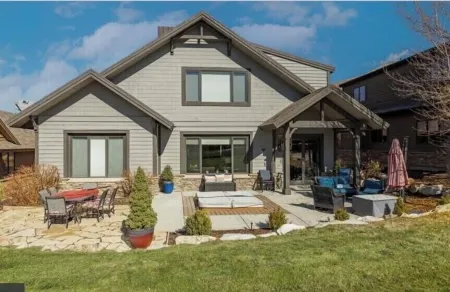 Gorgeous Big Piney Getaway- Ski, Mountains, Lake