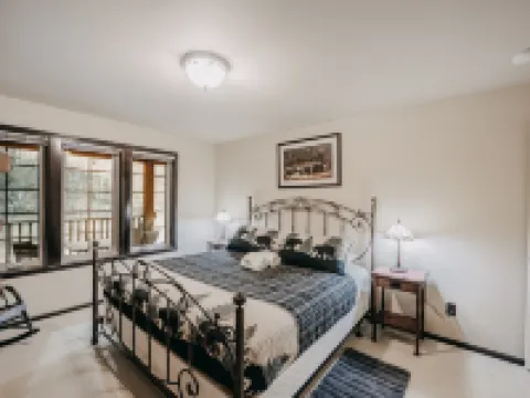 Glacier Springs Cabin 89 Cedar and Log Cabin Close to Skiing and Hiking Hoteles en Deming