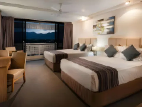 Rydges Esplanade Resort Cairns, an EVT hotel Hotels in Cairns