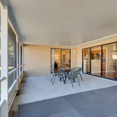 Sunny Florida Escape with Patio Near Disney World!