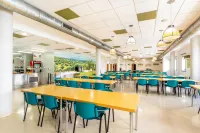 Albergue Inturjoven Jaen - parking