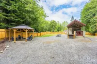 Willow Corner: cozy modern tiny home