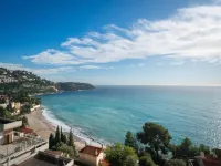 Beautiful villa with private heated pool Hotels in Roquebrun