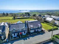 House in Mynytho with Sea & Mountain Views Hotels in 