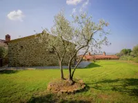 Villa in Cortona with Pool and Val di Chiana View