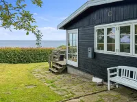 "Fabine" - 50m from the Sea