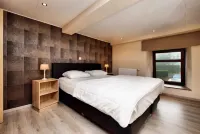 Modern Family Home with Wellness Hotels in 