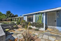 Vintage Downtown Vegas Retreat < 3 Mi to Strip!