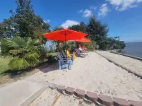 Edgewater Pirates Den Beautiful Water Front. 1 bedroom, bath, Water front fun