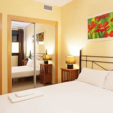 Apartamentos Playamarina