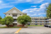 Suburban Studios Lakeland North I-4 - 2-Star