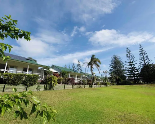 Poinciana Cottages Hoteles en Burnt Pine