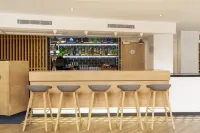Holiday Inn Express EDINBURGH CITY CENTRE by IHG - Quầy bar