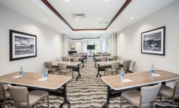 Staybridge Suites DENVER INTERNATIONAL AIRPORT by IHG