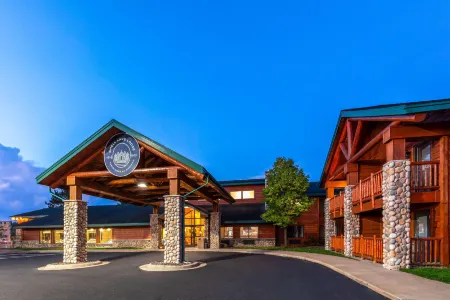 Shell Lake Lodge, a Travelodge by Wyndham