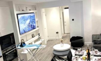 Uppamosluxurious London House With 4 Bedrooms