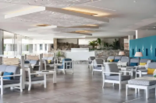 AKS Porto Heli Hotel