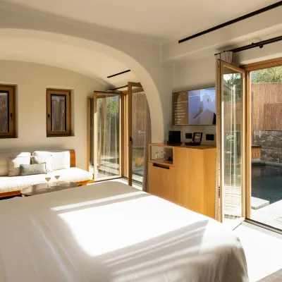 Radisson Blu Zaffron Resort, Santorini Hotels near Santorini Airport Shuttle Express