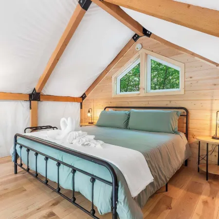 Hidden Hollow - Desirable Ozark Glamping!