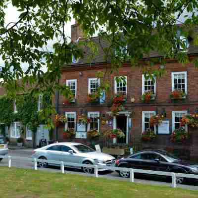 Falcon Inn Hotel Exterior