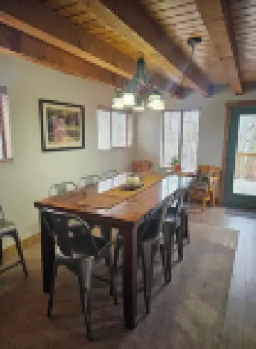 Spacious Mountain Cabin on the Golf Course – Perfect for Families & Groups