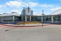 Spacious Balcony and Access to Docks - Charming Coastal Oasis