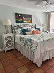 Beautiful Ground Floor Siesta Key  Unit Heated Pool,  Beach and Fishing Pier