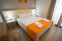 Naiades Luxury Apartments - 3-Star